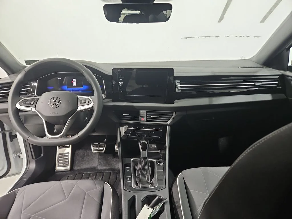 2026 Volkswagen Jetta Sport - Photo 12