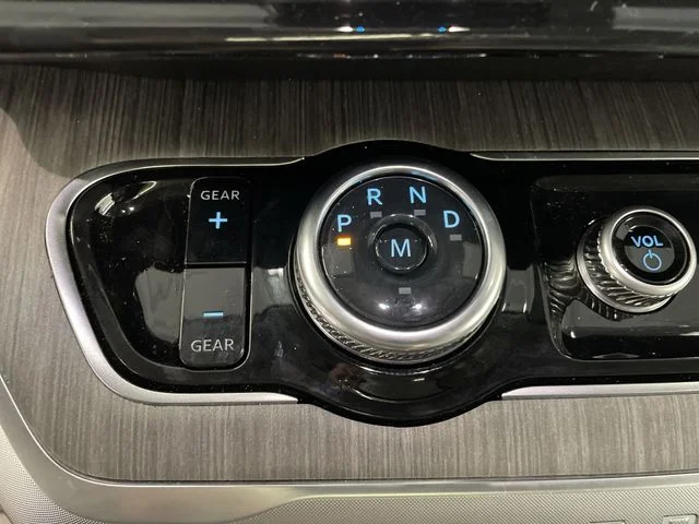New 2026 Glacier Gray Metallic Tri-Coat Ford MAX Platinum® image 20
