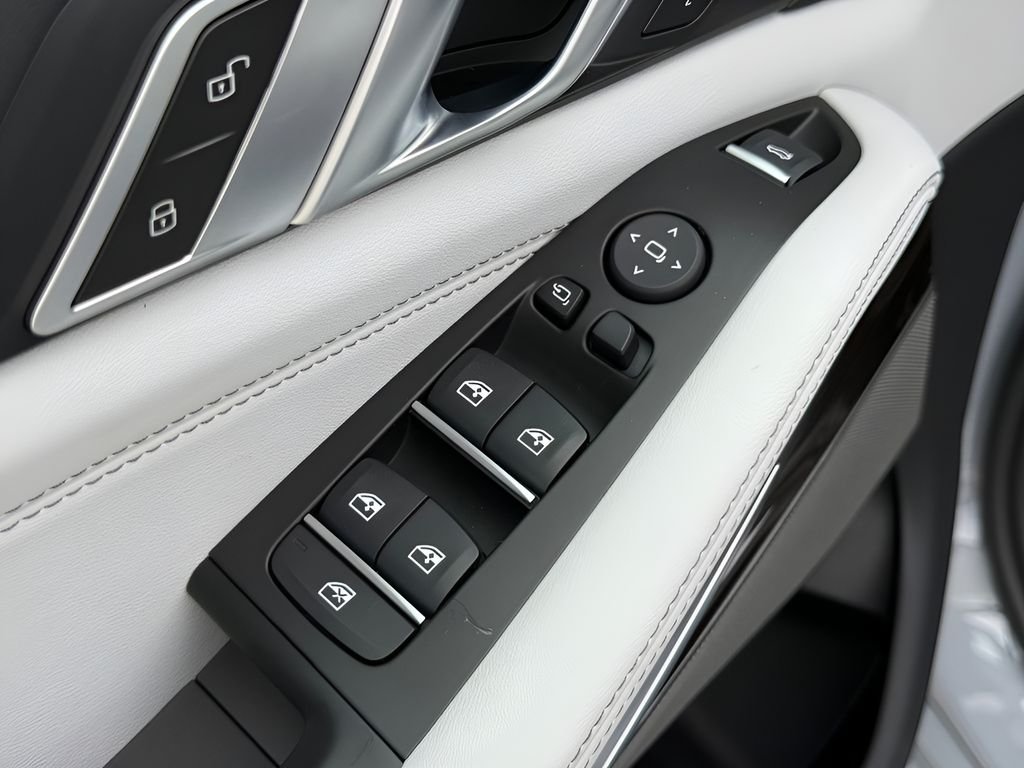 New 2026 Brooklyn Grey Metallic BMW xDrive40i image 13