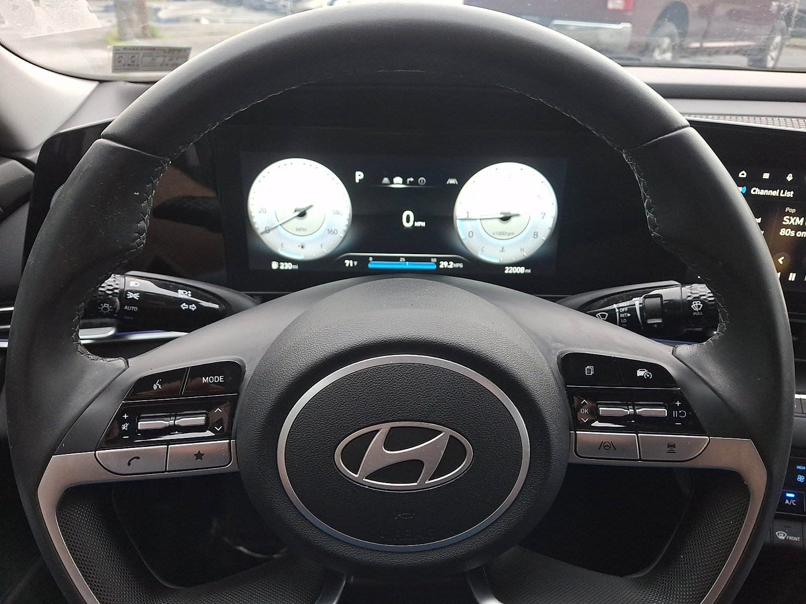 2024 Hyundai Elantra SEL - Photo 22
