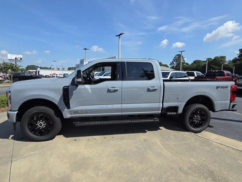 New 2026 Glacier Gray Metallic Tri-Coat Ford F-250® Lariat® image 5
