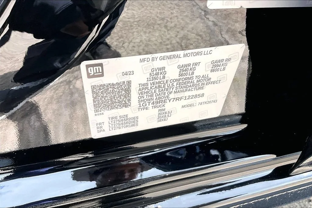 Used 2024 Onyx Black GMC Denali image 16