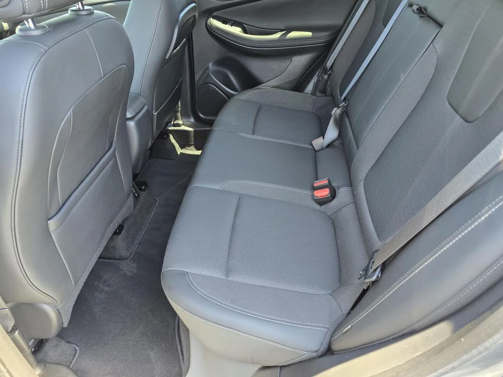 Used 2023 Moonstone Gray Metallic Buick Select image 10