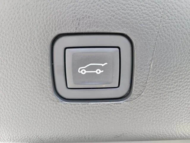 Used 2023 Sterling Gray Metallic Chevrolet RS image 9