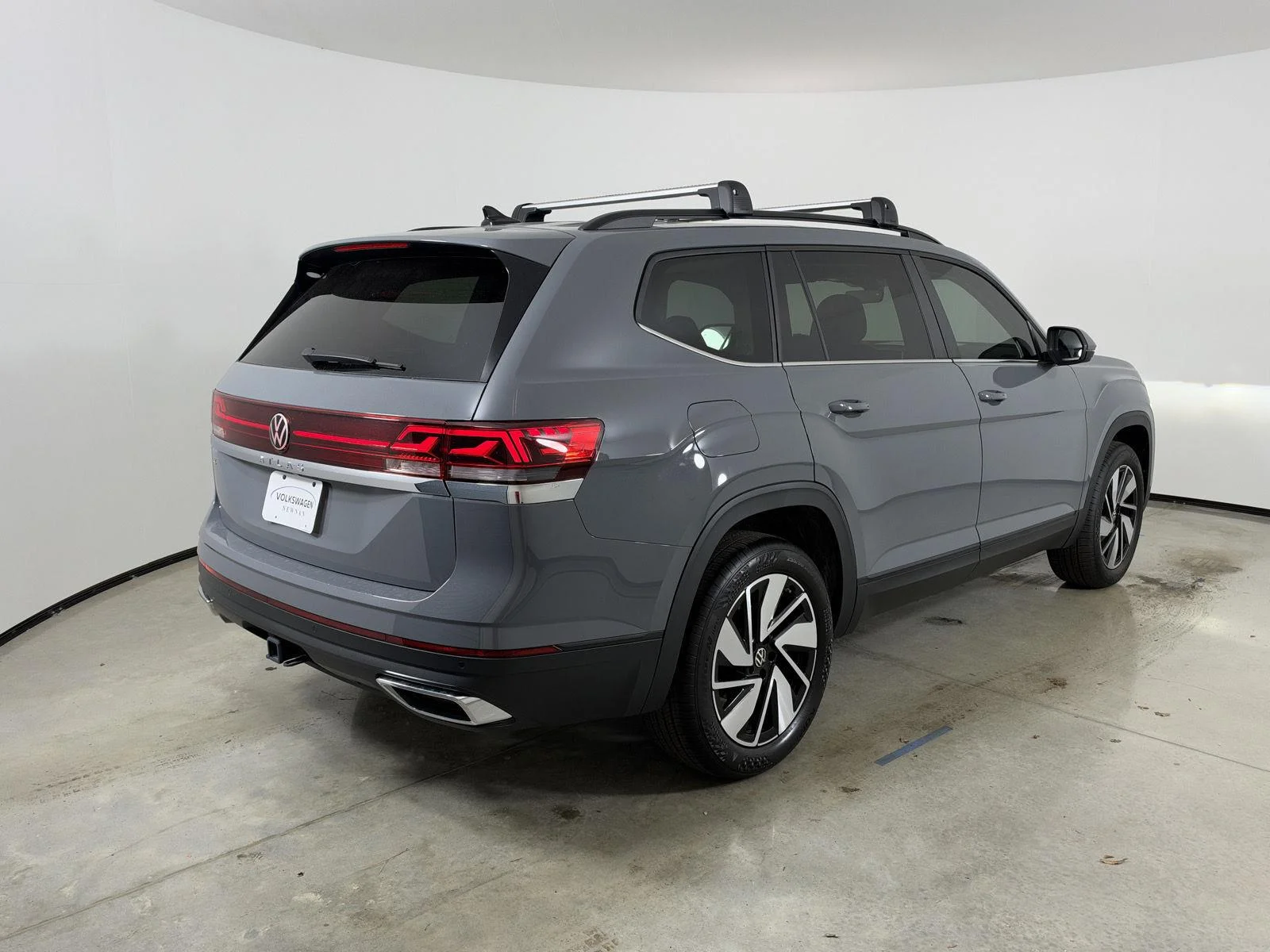 New 2026 Pure Gray Volkswagen 2.0T SE w/Technology image 5
