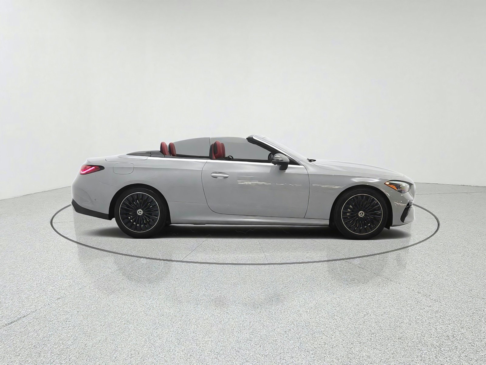 Certified Used 2024 MANUFAKTUR Alpine Grey Metallic Mercedes-Benz CLE 450 4MATIC® Cabriolet image 4