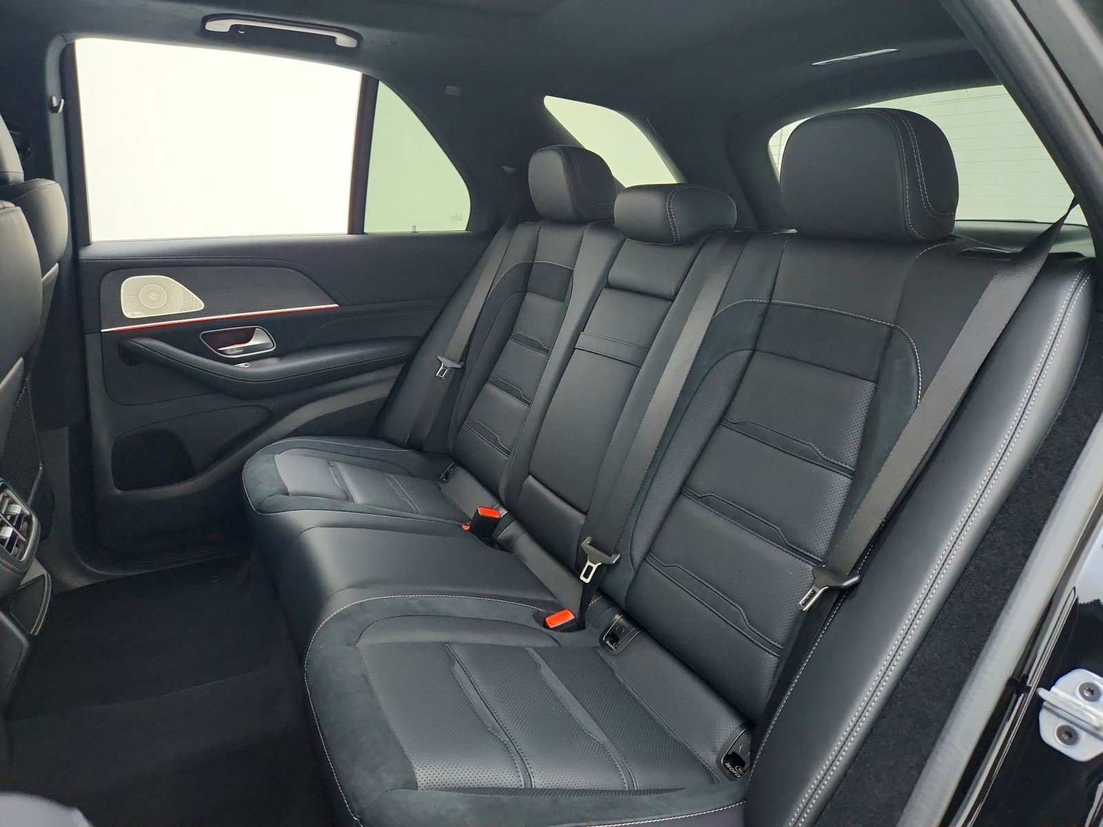 New 2026 Obsidian Black Metallic Mercedes-Benz AMG® GLE 63 S 4MATIC+ SUV image 41
