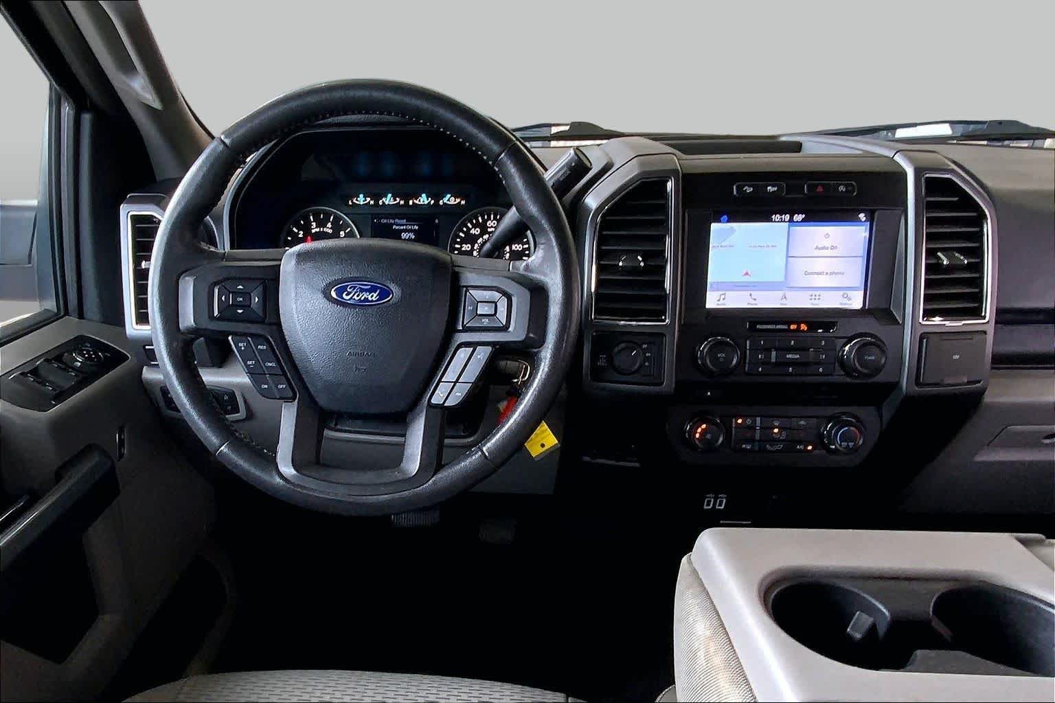 Used 2018 Ingot Silver Ford XLT image 6