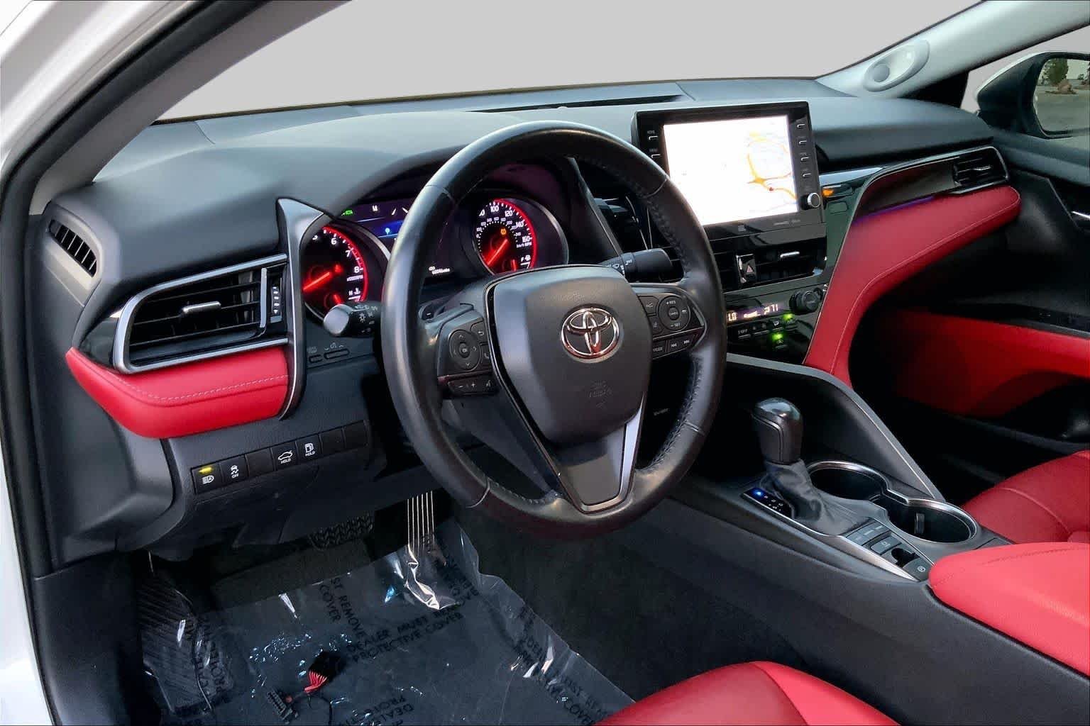 Used 2022 Wind Chill Pearl Toyota XSE image 15