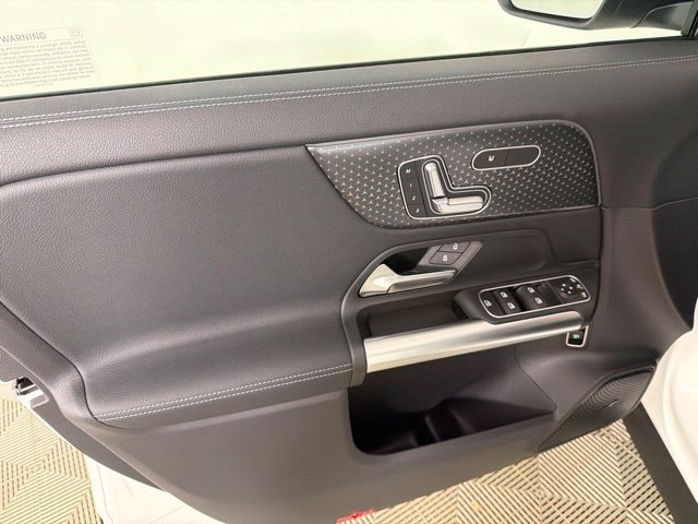 New 2026 Polar White Mercedes-Benz GLA 250 image 26