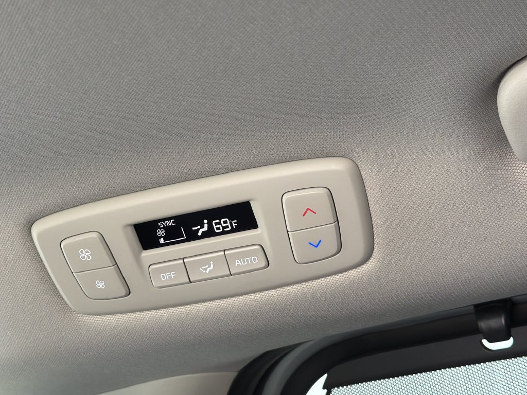 2025 Kia Carnival SX Prestige - Photo 20