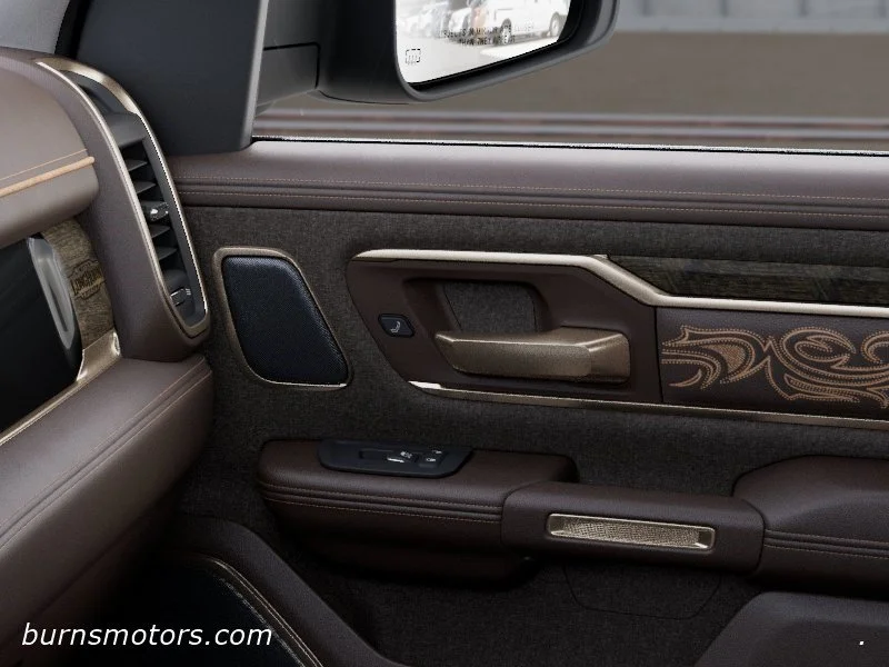 New 2026 Diamond Black Crystal Pearl-Coat Exterior Paint RAM Longhorn image 25