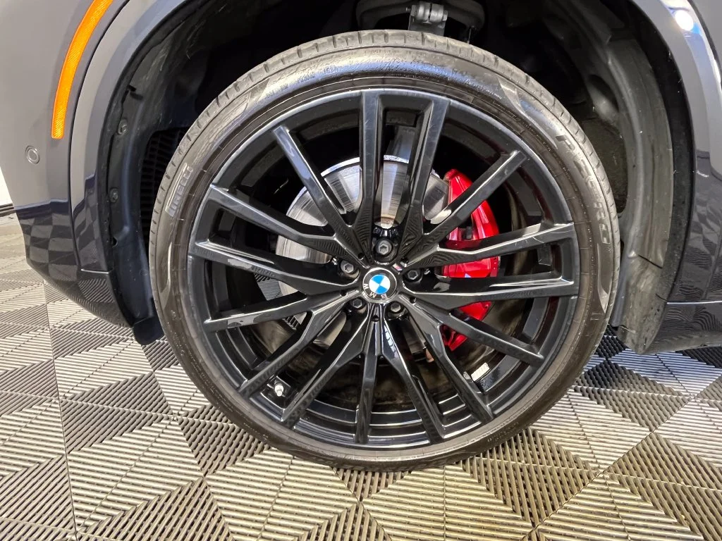 Used 2025 Carbon Black Metallic BMW xDrive40i image 14