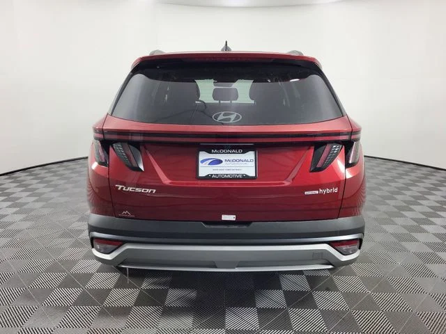 Used 2025 Red Hyundai SEL Convenience image 22