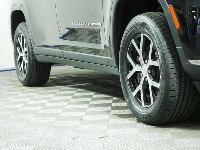 Used 2023 Black Jeep Limited image 8