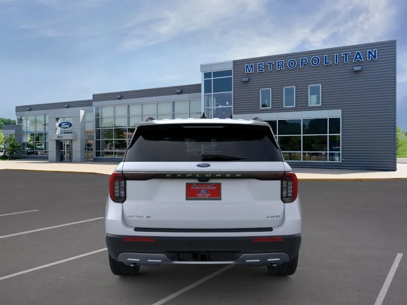 New 2026 Space White Metallic Ford Active image 5
