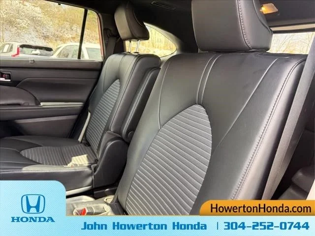 Used 2022 Red Toyota XSE image 15
