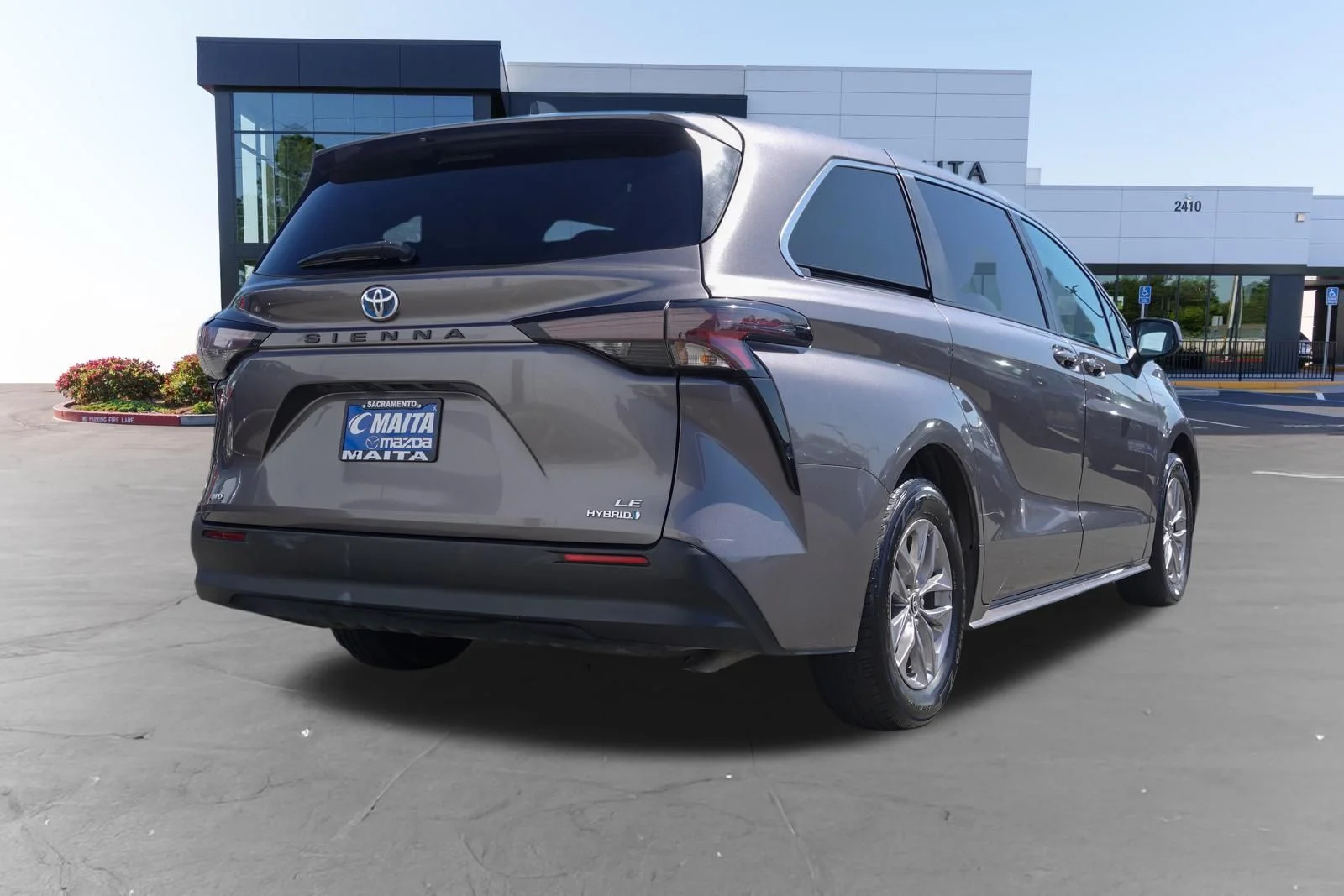 Used 2024 Predawn Gray Mica Toyota LE image 3