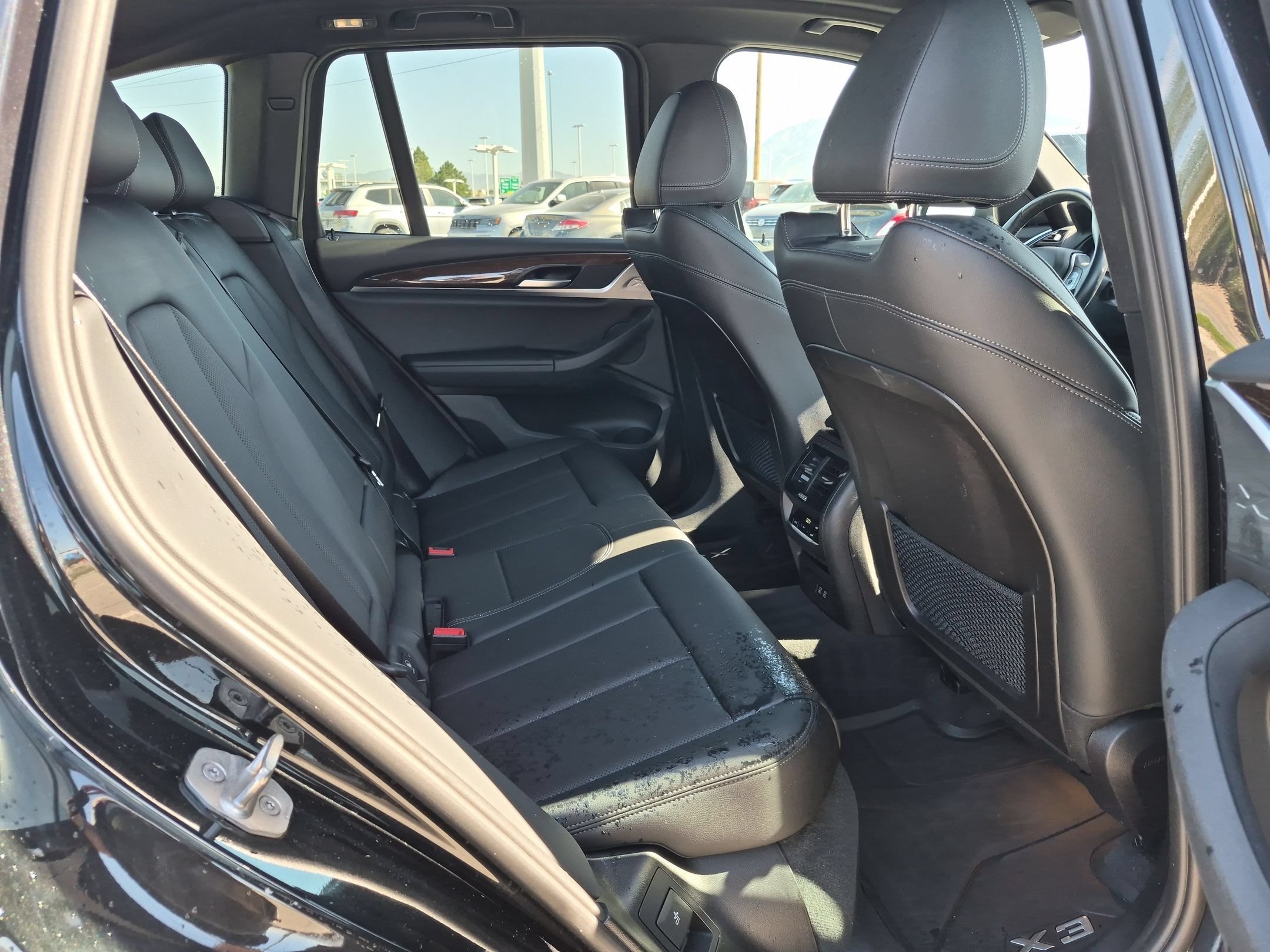 Used 2023 Black Sapphire Metallic BMW xDrive30i image 30