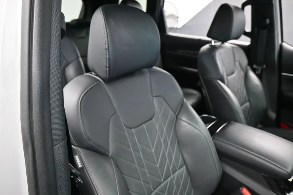 Used 2024 Wolf Gray Kia EX X-Line image 47