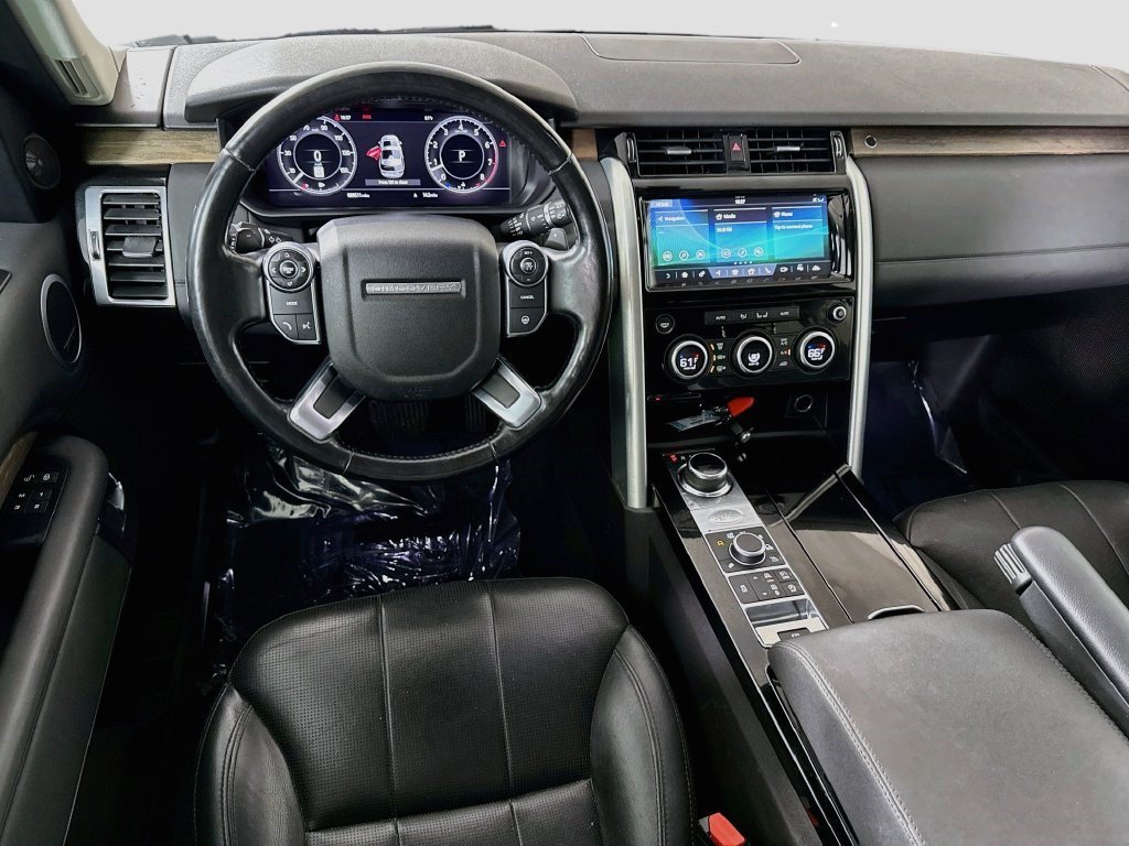 Used 2018 Narvik Black Land Rover HSE image 13