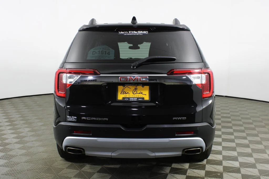 Used 2023 Ebony Twilight Metallic GMC SLE image 6