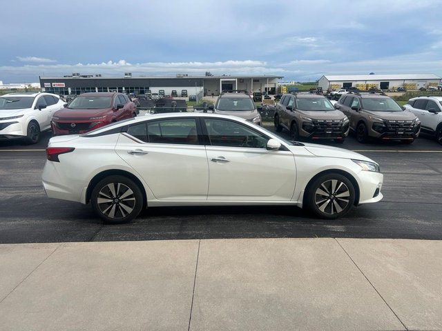 2020 Nissan Altima 2.5 SV