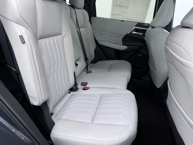 New 2026  Mitsubishi SEL image 27