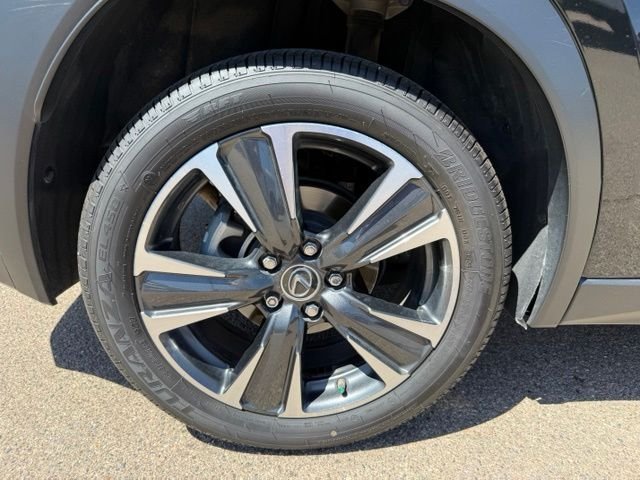 2021 Lexus UX Hybrid 250h - Photo 40