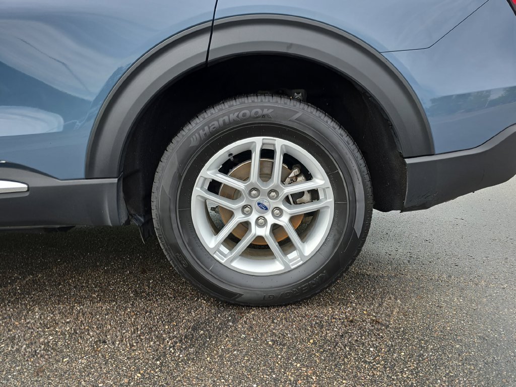 Used 2025 Blue Ford Active image 35