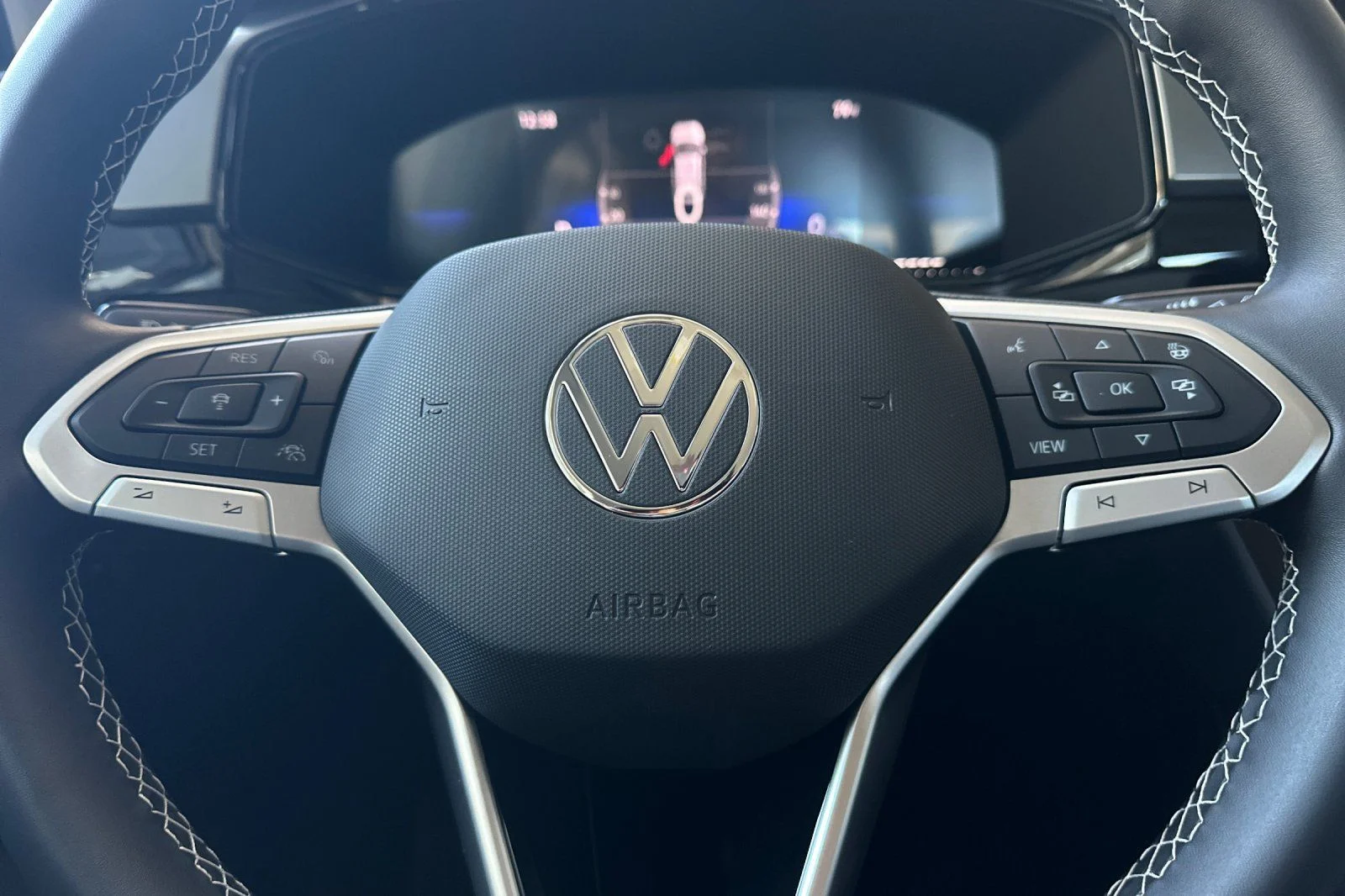 New 2026 White Volkswagen 1.5T S image 21