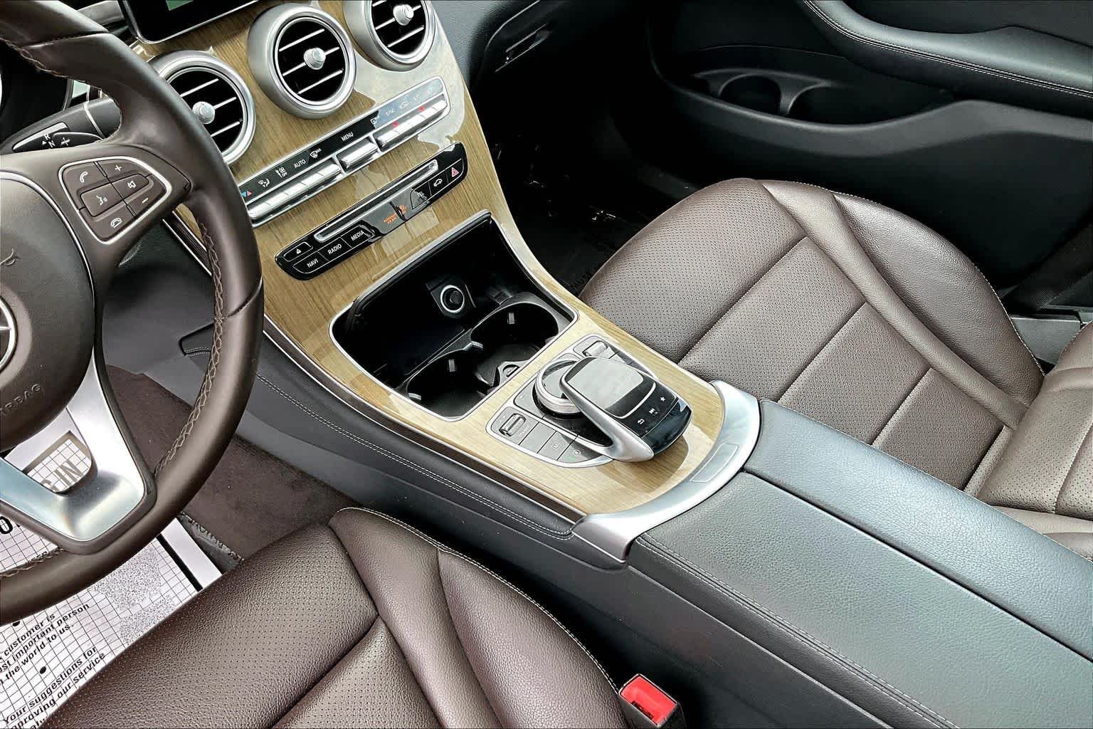 Used 2017 designo Diamond White Metallic Mercedes-Benz GLC 300 image 17