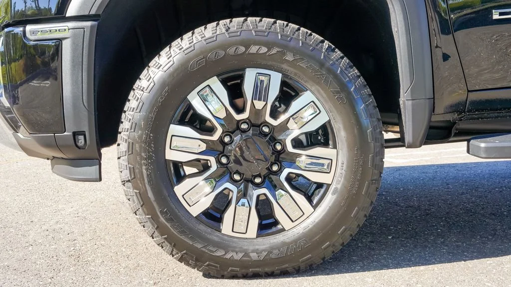 2026 GMC Sierra 2500HD Denali - Photo 9