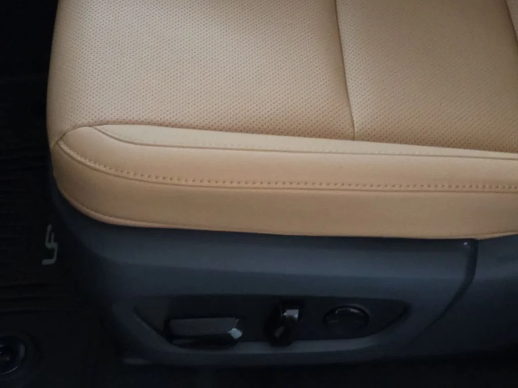 New 2026 Cloudburst Gray Lexus PREMIUM image 27