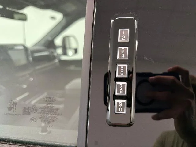 New 2026 Agate Black Metallic Ford F-250® Lariat® image 35