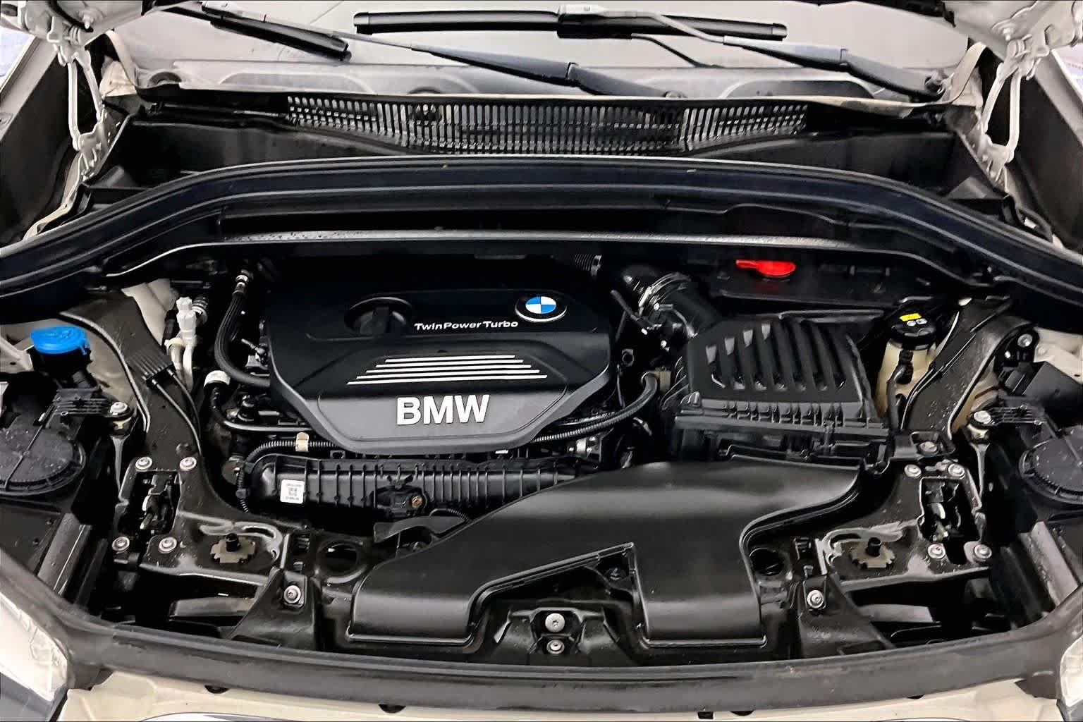 Used 2018 Alpine White BMW xDrive28i image 9