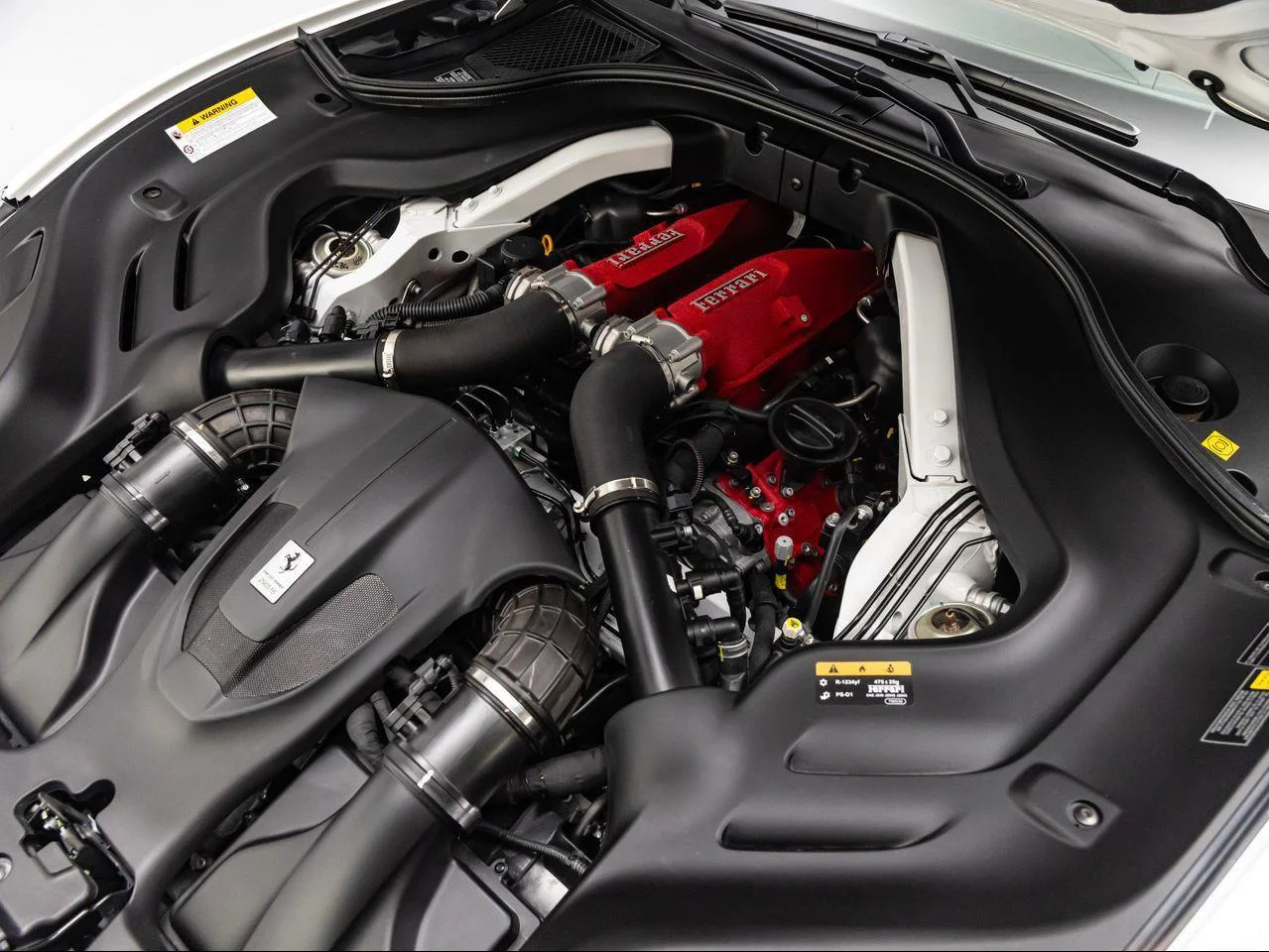 Used 2023 Bianco Cervino Ferrari M image 21