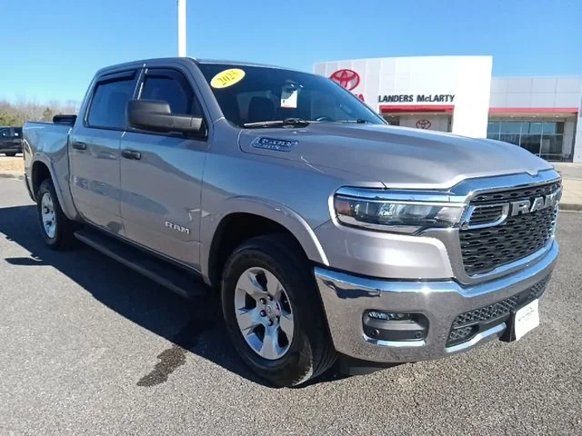 2025 RAM 1500 Big Horn/Lone Star 4x4 Crew Cab 5'7's photo