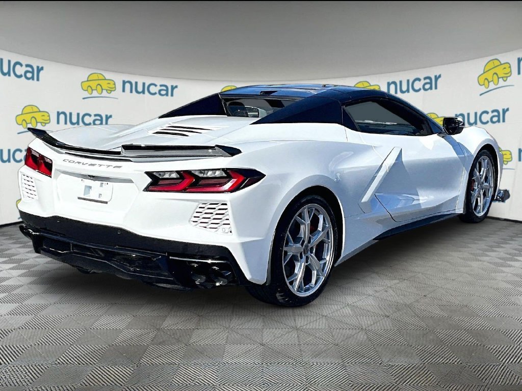 Used 2022 White Chevrolet Stingray image 6