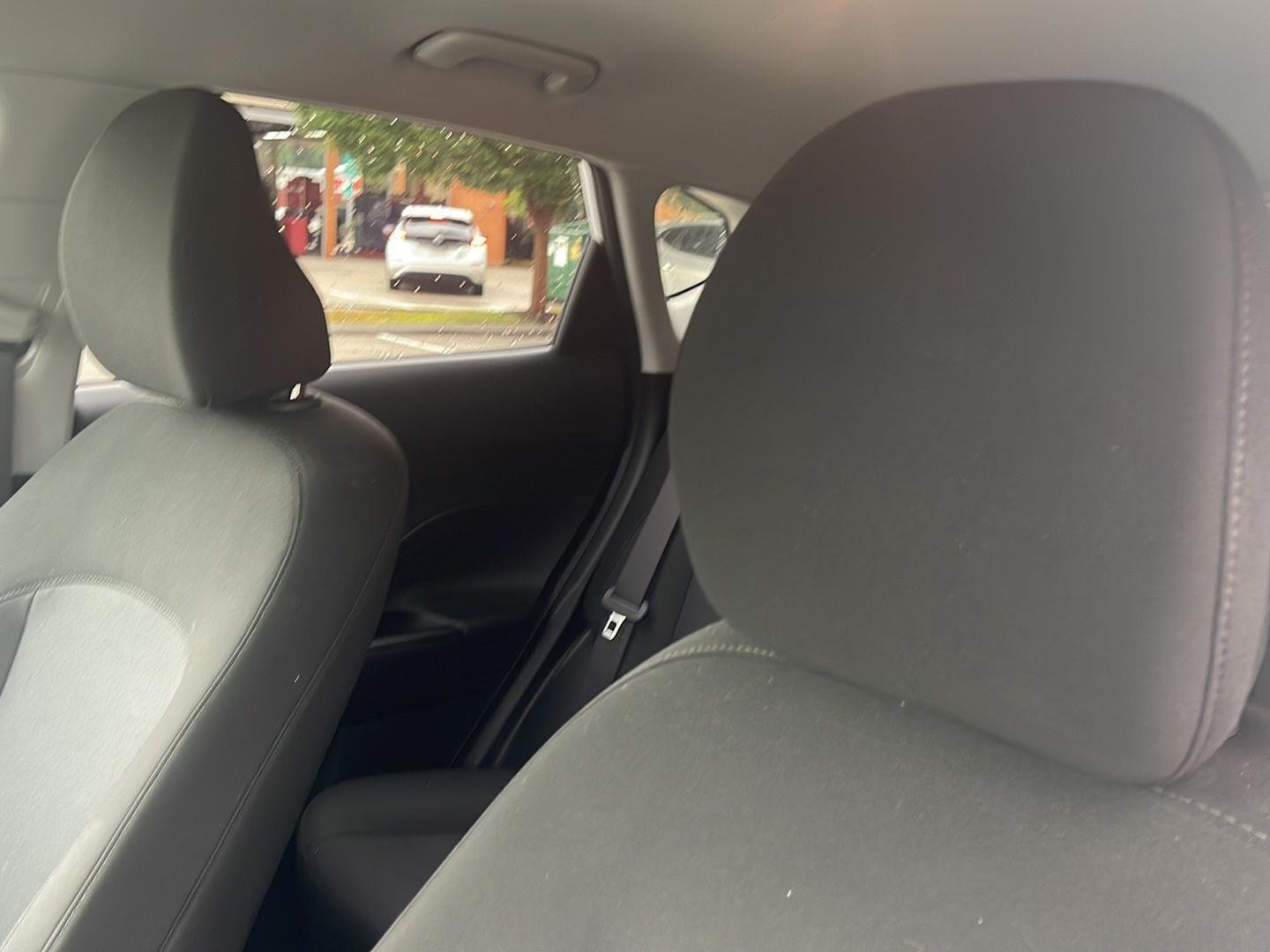 2025 Hyundai Kona SEL - Photo 22