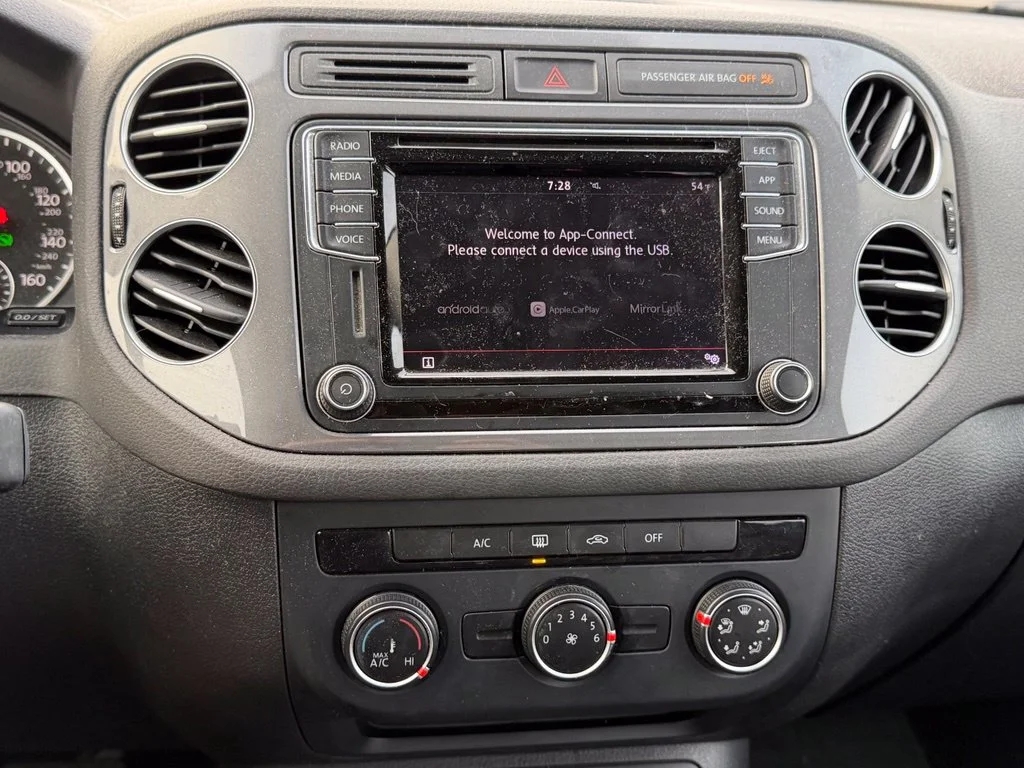 Used 2017 Black Volkswagen 2.0T image 20