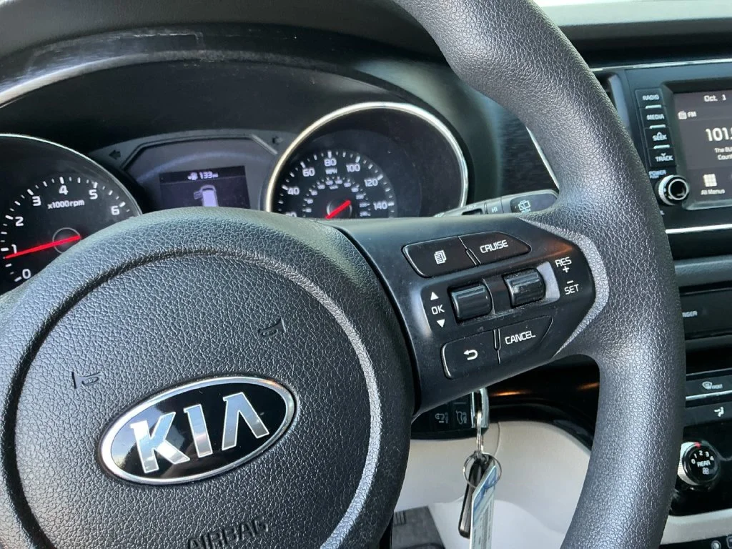 Used 2020 Silver Kia LX image 25