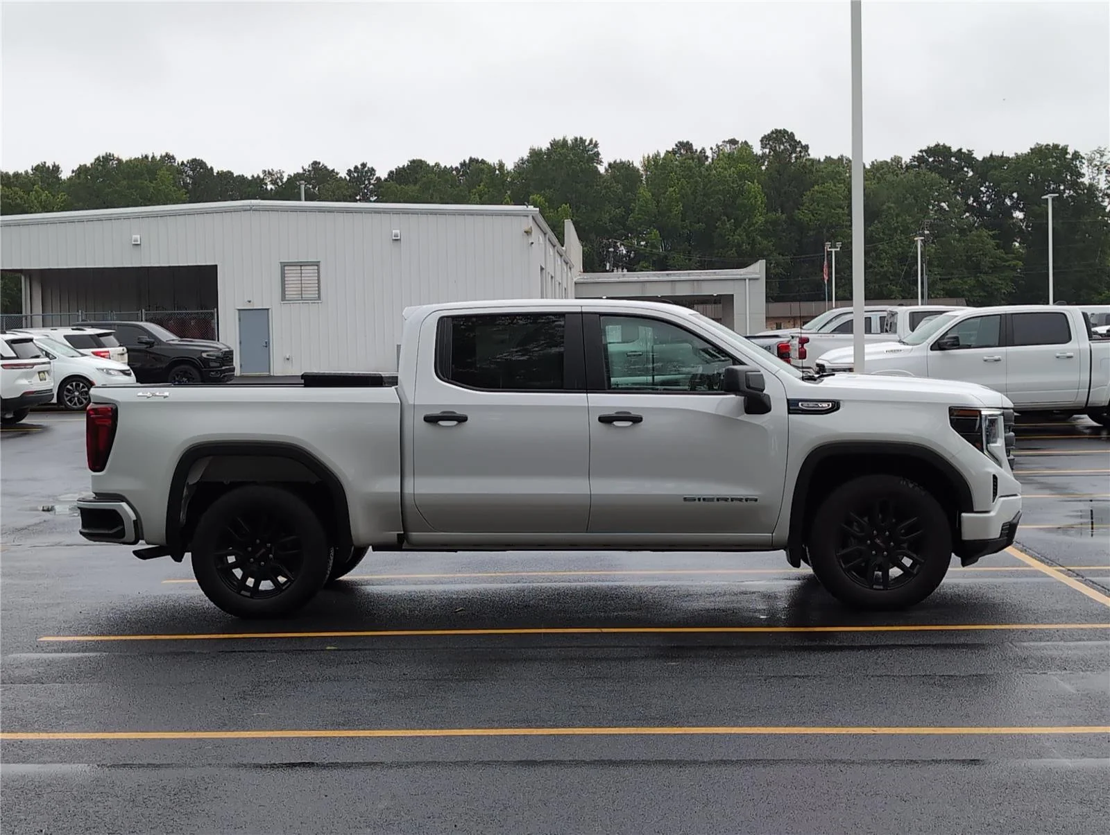 Used 2025 Summit White GMC Pro image 7