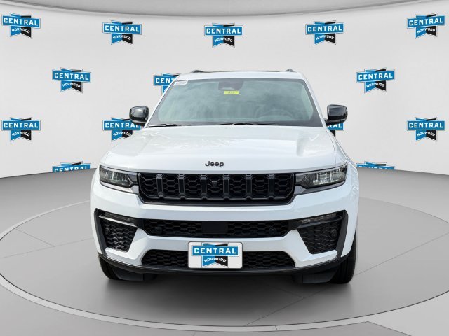 New 2026 Bright White Clear-Coat Exterior Paint Jeep  image 8