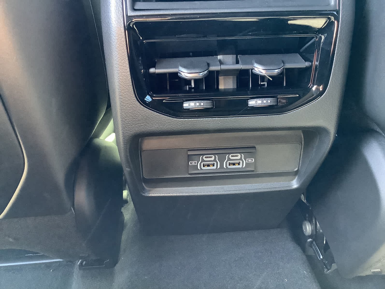 2025 Jeep Grand Cherokee Laredo - Photo 20