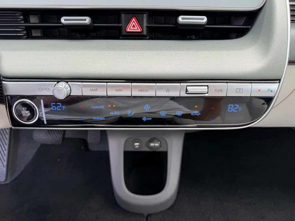 Used 2024 Digital Teal Hyundai Limited image 23