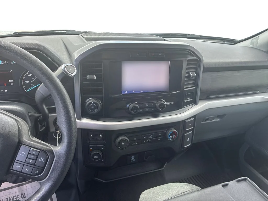 Used 2023  Ford XLT image 9