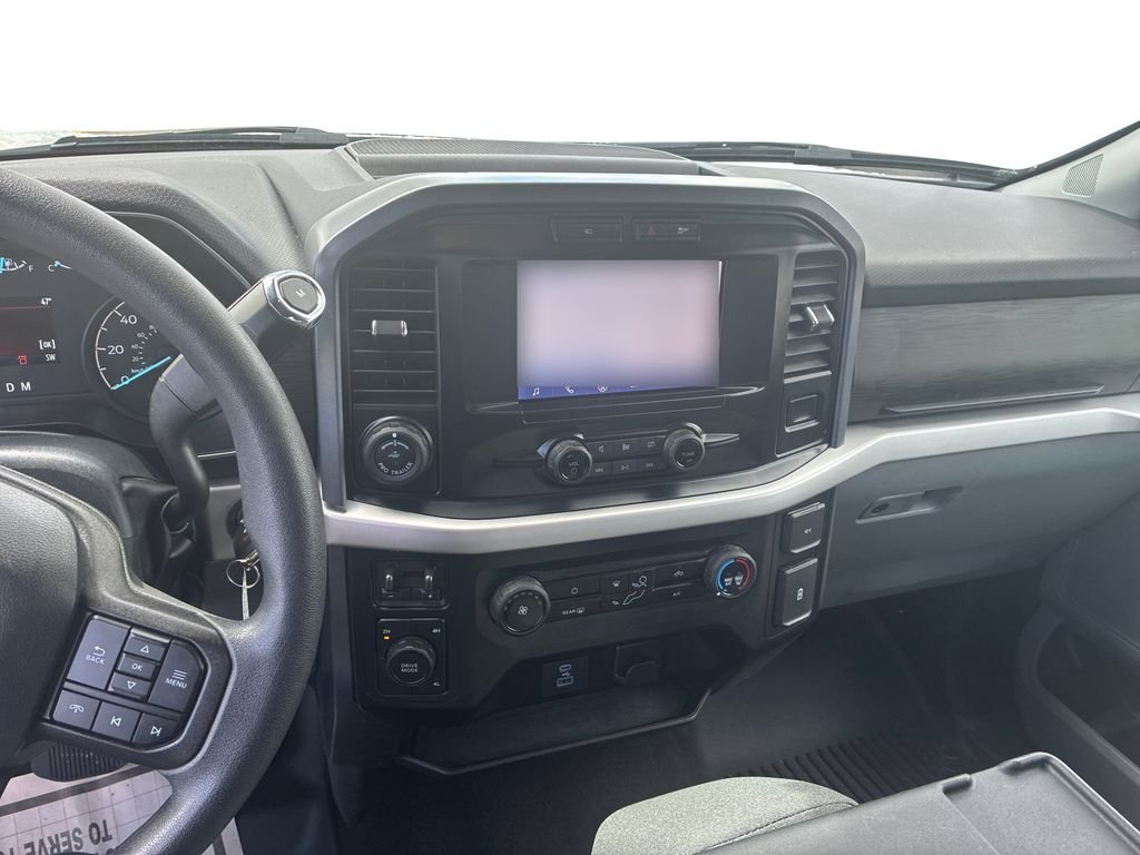Used 2023 White Ford XLT image 9