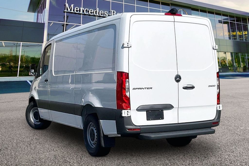New 2026 Arctic White Mercedes-Benz Cargo 144 WB image 3