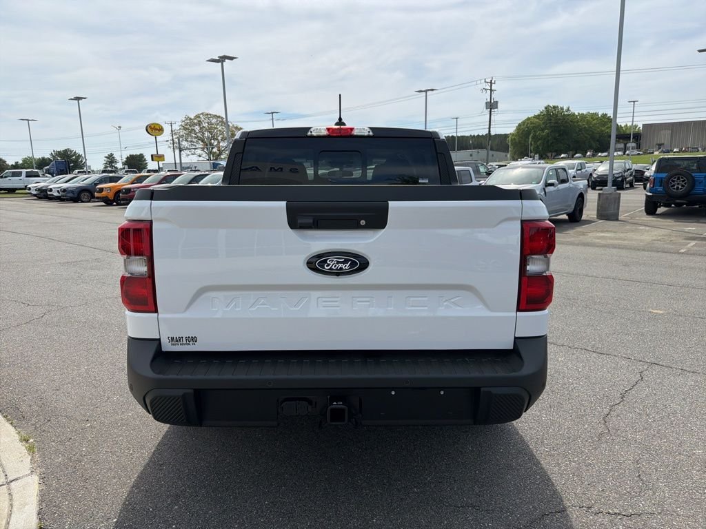New 2026 Oxford White Ford Lariat® image 4